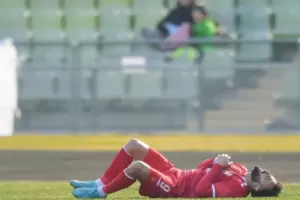 Am Boden: Fußball-Drittligist Türkgücü München – hier Offensivspieler Albion Vrenezi.