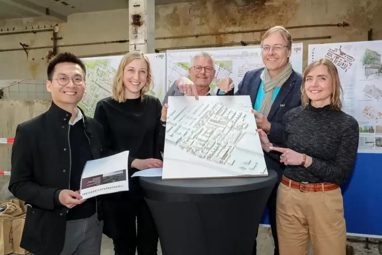 Sieger-Team: Hille Tesch Architekten+Stadtplaner (von links: Pham Dung, Maren Lange, Günter Schüller, Marcus Hille, Hannah Tesch