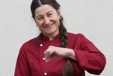 Bekannt ist die Barbelrother Autorin Gina Greifenstein durch ihre Krimis und Kochbücher. 