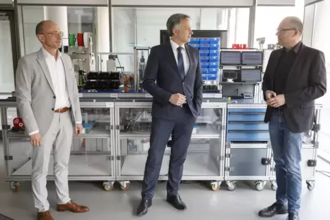 Im Gespräch über die Zukunft der Mühlen-Technologie (von links): Andreas Dengel, Mathias Dülfer und Martin Ruskowski.