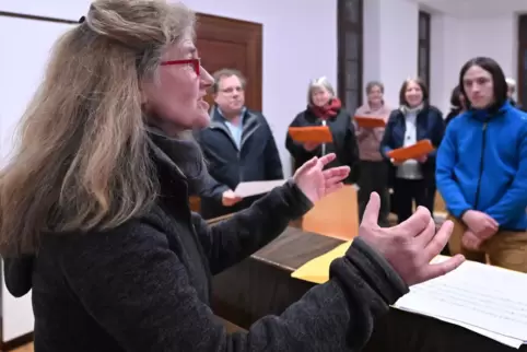Anette Seesing ist die neue Leiterin der Chorgemeinschaft Forst-Wachenheim. Nach langen Jahren in Nordrhein-Westfalen freut sie 