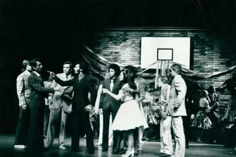 Kaiserslautern war einmal Deutschlands Musical-Hauptstadt: Szene aus der Inszenierung der „West Side Story“ von 1974. 