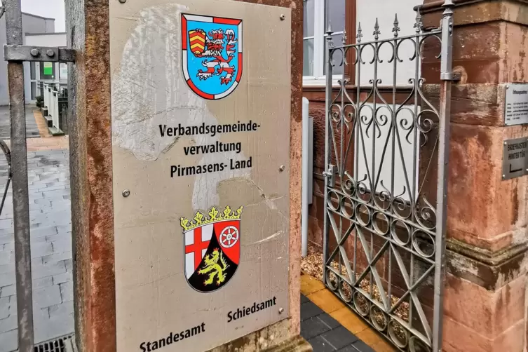Die Entscheidung, wer Bürgermeister der Verbandsgemeinde Pirmasens-Land wird, fällt am 10. April in einer Stichwahl zwischen Kla