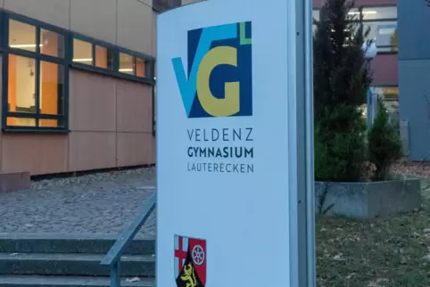 Das Veldenz-Gymnasium erhielt zudem einen Sonderpreis für die Anzahl der eingereichten Schülerarbeiten. 
