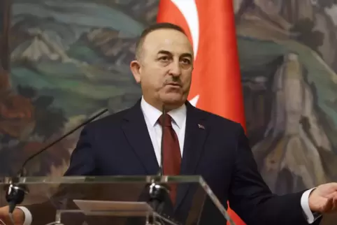 Als Vermittler zwischen Russen und Ukrainern unterwegs: der türkische Außenminister Mevlüt Cavusoglu.