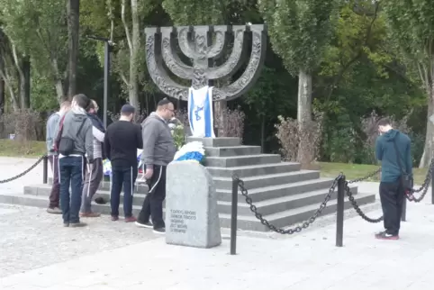 Junge Juden gedenken den Opfern des Massakers von Babyn Jar am Stadtrand von Kiew (Foto von 2016). Der russischen Regierung zufo