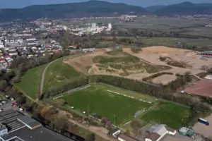Teil eines neuen Naherholungsgebietes: die ehemalige Mülldeponie Haidmühle im Osten von Neustadt soll in die Landesgartenschau 2