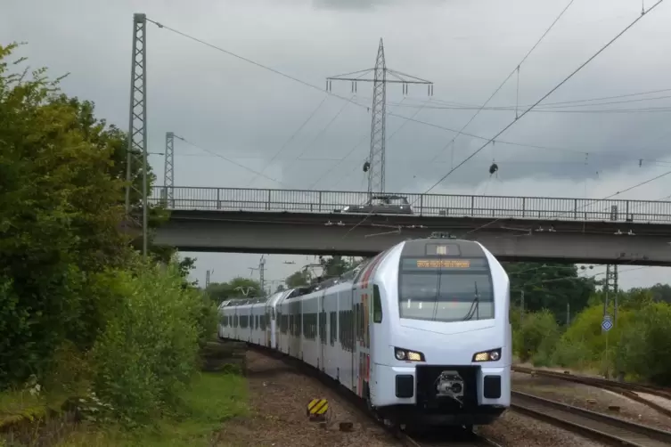 Von den Bauarbeiten zwischen Landstuhl (Foto) und Homburg ist auch die Linie RE 1 betroffen. 