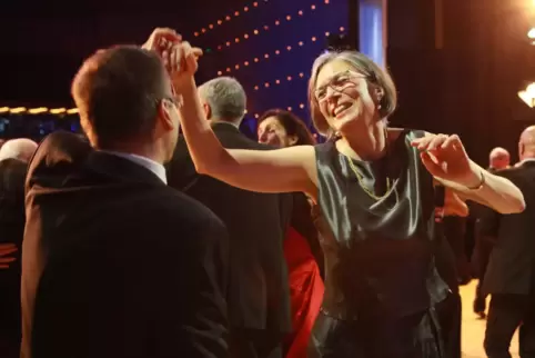 Eine „reiche Zeit“: Britta Buhlmann in einer anderen Rolle - als Tänzerin beim Opernball des Pfalztheaters 2014. 