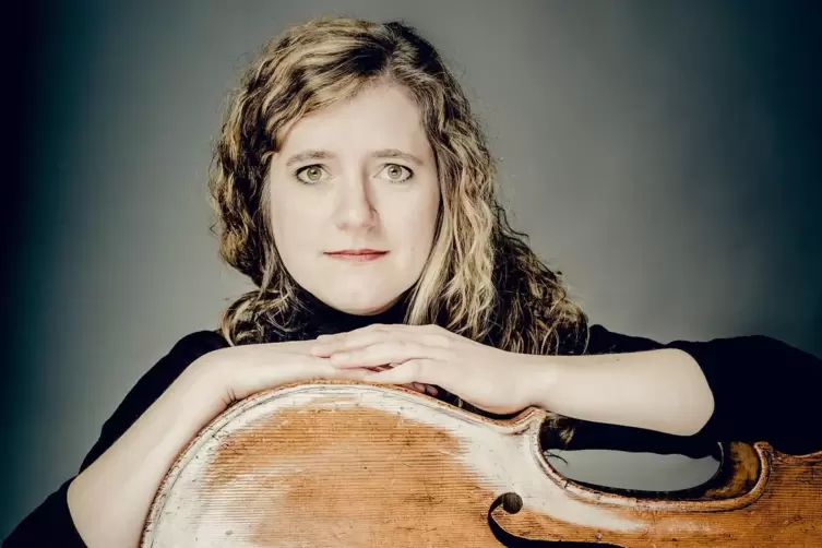 Hannah Vinzens ist die Cellistin des Trios, das am 10. April in Kirchheimbolanden auftritt.