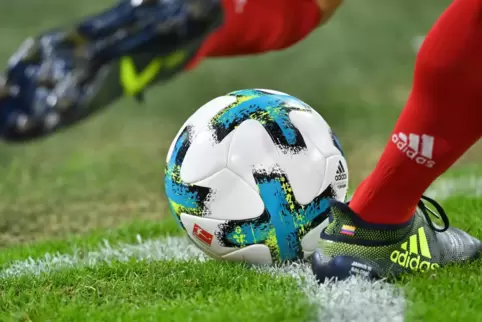 Chefarzt Christoph Wölfl hat auch mit Kontaktsportarten wie Fußball kein Problem.
