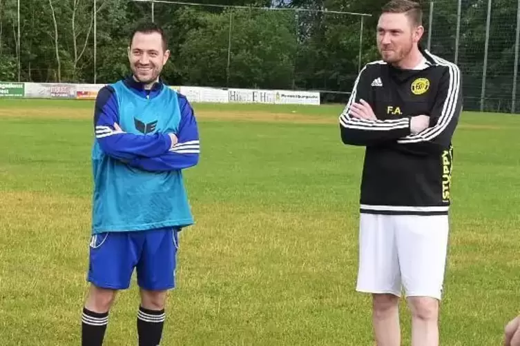 Jetzt ist Florian Acker (rechts) beim Bezirksligisten FK Clausen Co-Trainer an der Seite von Mario Feick. 