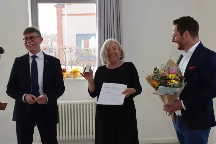 Der Caritasvorsitzende Karl-Ludwig Hundemer (li.) und der Leiter der Abteilung Altenhilfe der Caritas Betriebstr&auml;gergesellschaft