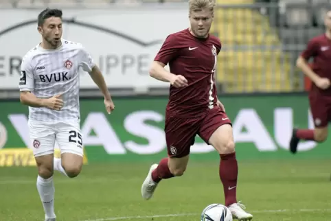 Wieder im Teamtraining: FCK-Kapitän Jean Zimmer.