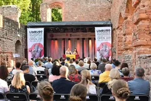 Mit Abstand und Einbahnstraße: Im vergangenen Jahr stand der Limburg-Sommer noch im Zeichen der Corona-Pandemie. 