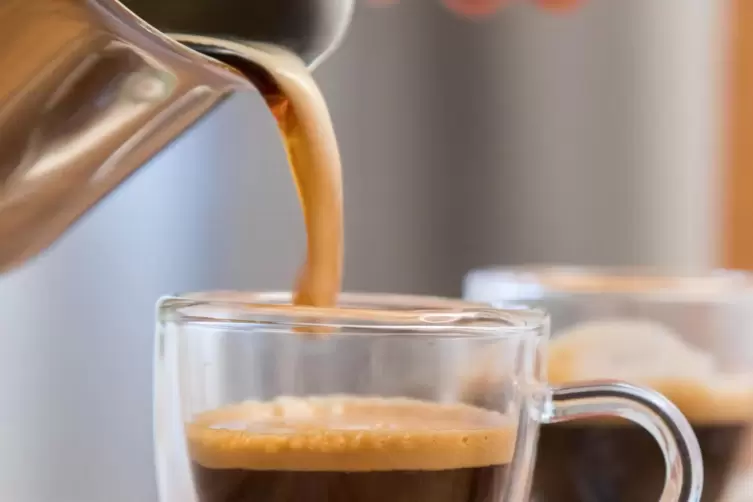 169 Liter Kaffee wurden in Deutschland 2021 pro Kopf getrunken.