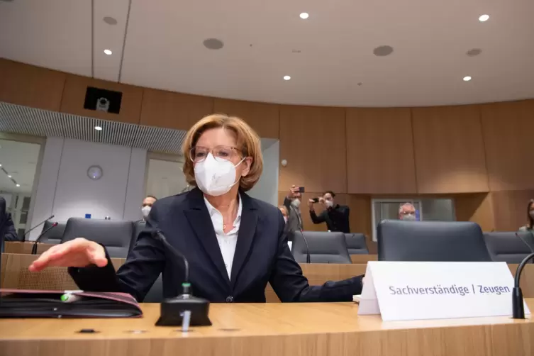 Ministerpräsidentin Malu Dreyer vor dem Untersuchungsausschuss Ahrtal-Flut 