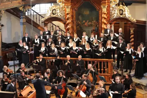 Bachs Johannes-Passion in der Speyerer Dreifaltigkeitskirche: Am Pult der Evangelischen Jugendkantorei der Pfalz und des Dresdne