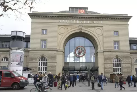 Die Zugbegleiterin verständigte die Bundespolizei am Mannheimer Hbf.