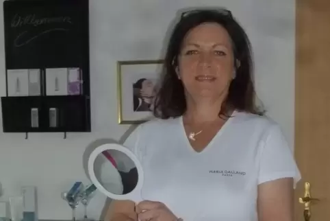 Claudia Halor führt in Herschberg ein Kosmetikinstitut. 