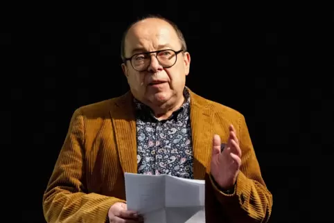 Gibt auch mal den Zeremonienmeister: Matthias Nowack führt in eine Kulturveranstaltung ein. Gibt auch mal den Zeremonienmeister: Matthias Nowack führt in eine Kulturveranstaltung ein.