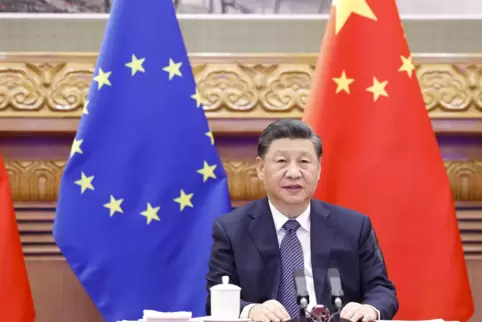 Chinas Präsident Xi Jinping, hier während des EU-China-Gipfels Anfang April: Viele Entwicklungs- und Schwellenländer sind inzwis