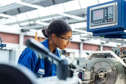 Deutschlandweit hat KSB 4200 Mitarbeiter über Ostern in Urlaub geschickt. Die Produktion, die weltweit über Software gesteuert w