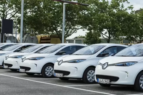 Die BASF hat mittlerweile eine ganze Flotte an E-Autos im Einsatz.
