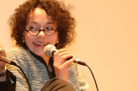Barbara Wunderlich im Jahr 2013 bei einer Vortragsreihe über die Musikgeschichte der Stadt Kusel.