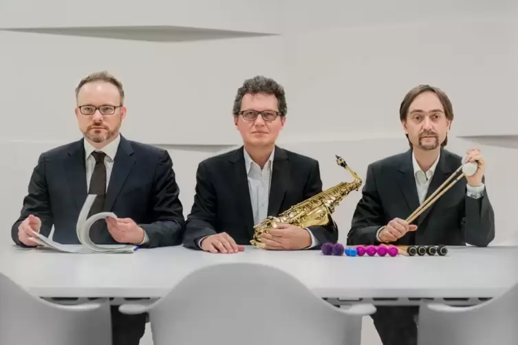 Im Jazz nicht ungewöhnlich, in der Neuen Musik schon: Das Trio Accanto mit Klavier, Saxofon und Schlagzeug. 