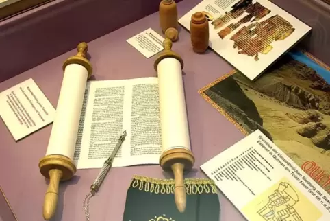 Exponate im Jüdischen Museum Winnweiler.
