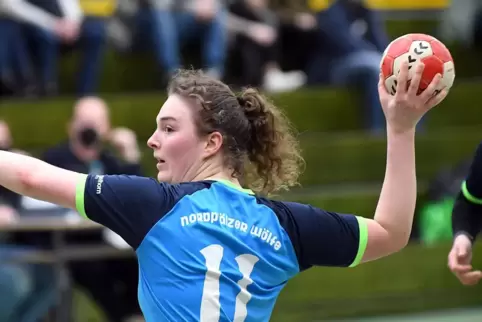 Maren Ebel kehrt gegen die HSG Trifels in den Kader der „Nordpfälzer Wölfinnen“ zurück.