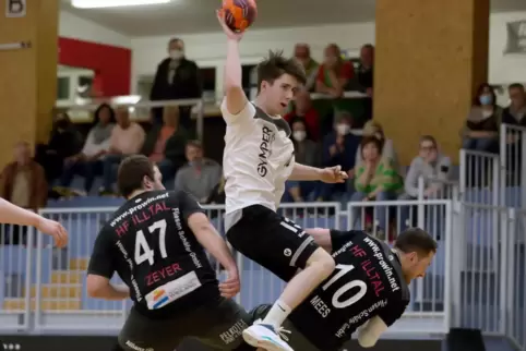 Auf den jungen Spielern des TuS II (hier Ben Kölsch) ruhen die Hoffnungen im Heimspiel gegen die HSG Eckbachtal.