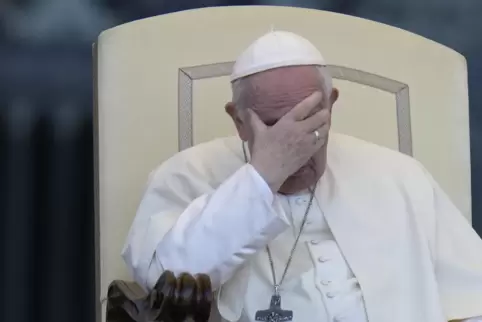 Hat noch nicht über das Gesuch des Kölner Kardinals Woelki, das Bischofsamt aufzugeben, entschieden: Papst Franziskus.
