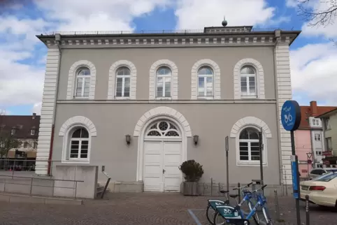 Das Oggersheimer Rathaus wurde 1839/40 gebaut. 