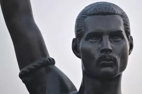 Freddie-Mercury-Statue auf der Insel Jeju. 
