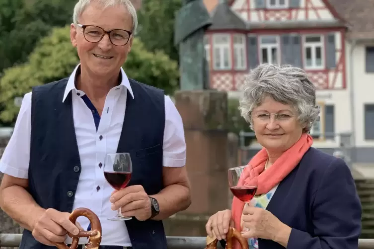 Stadtführer: Klaus Feindel und Monika Denig bieten im Mai wieder eine Tour an. 
