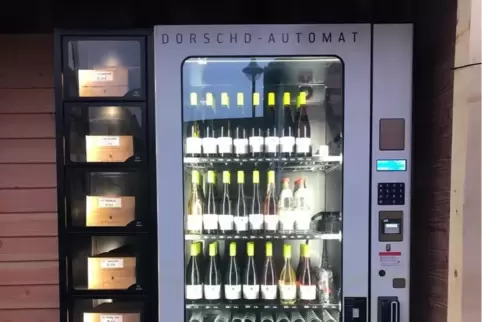 Links in den Schließfächern können bestimmte Weine auch im Sechserpark erworben werden. 