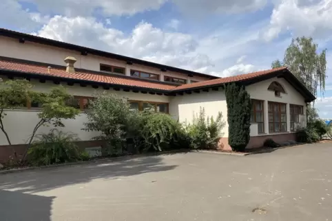 Stromerzeugung auf dem Dach des Bürgerhauses könnte helfen, den Gemeindehaushalt zu entlasten.
