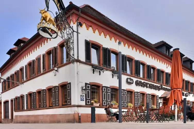 Rund 300 Jahre alt: das markante Gebäude des „Goldenen Ochsen“. 