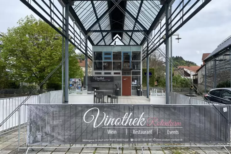 Die Stadt muss sich einen Betreiber für die Vinothek auf dem Kochschen Markt suchen.