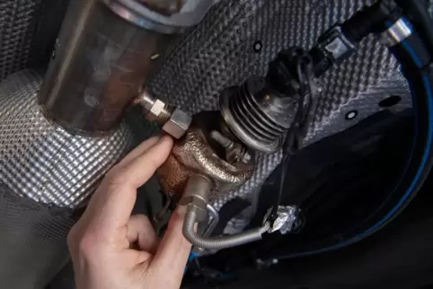 Die Abgasanlage unter den Autos ist nicht selten ein begehrtes Diebesgut.