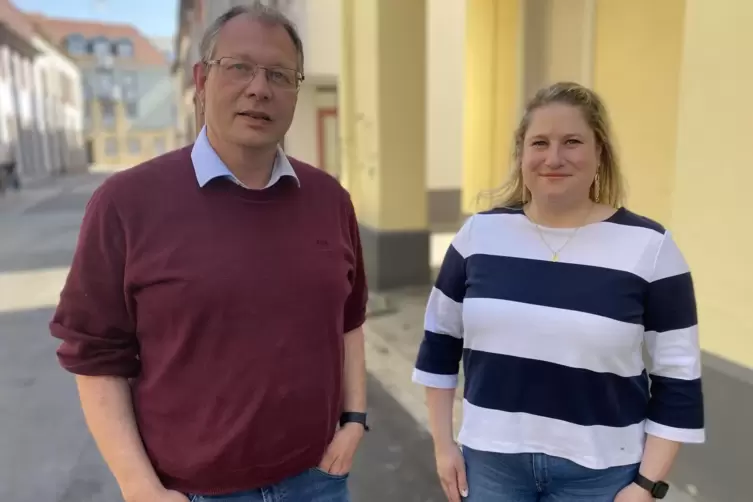 Die Zust&auml;ndigen: Roger Munding und Caroline Diven.