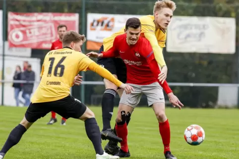 Ist mit drei Treffern Dritter der Torjägerliste der Aufstiegsrunde: Markus Happersberger vom SV Morlautern (rechts).
