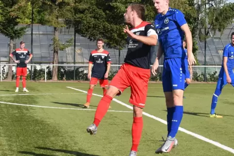 Verteidiger Lukas Pfaffmann (rechts) hat wieder zu alter Stärke zurückgefunden.