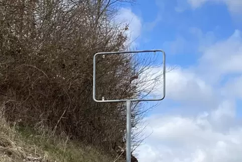 Im März waren mehrere Ortstafeln entwendet worden.