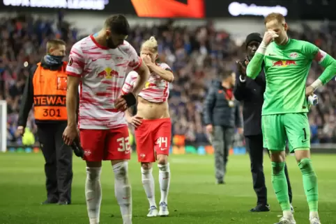 Dieses Bild sagt mehr als 1000 Worte: deprimierte Leipziger in Glasgow.