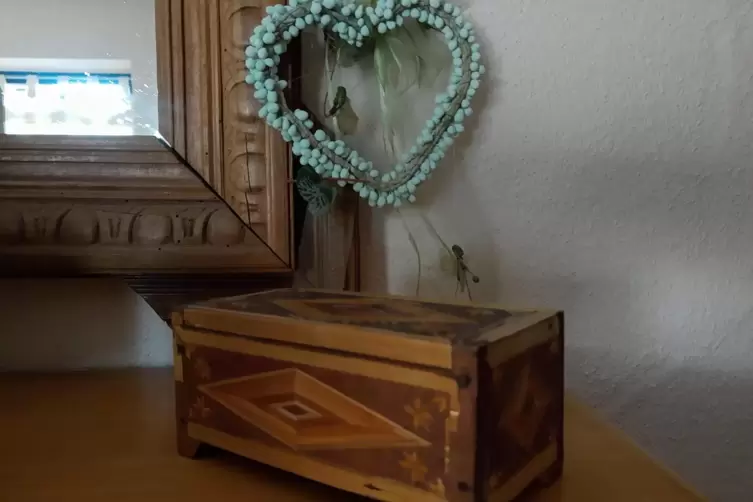 Das Holzk&auml;stchen 
