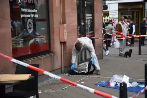 Vor diesem Laden spielten sich der dramatische Vorfall ab, infolgedessen ein 47-Jähriger starb. Vor diesem Laden spielten sich der dramatische Vorfall ab, infolgedessen ein 47-Jähriger starb.