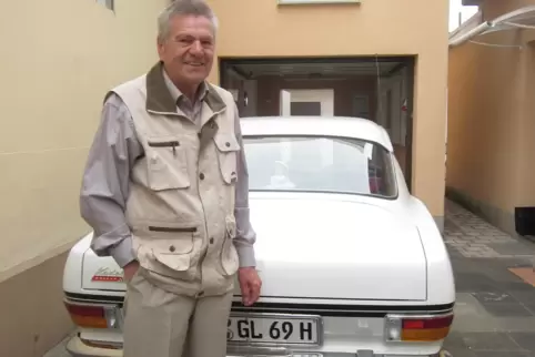 Stolzer Autobesitzer: Günter Lofink und sein Kadett.